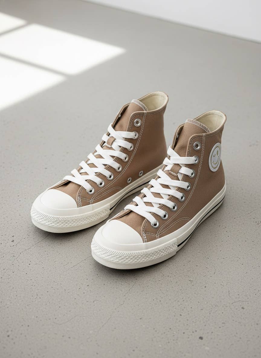 HATTIE Smile Patch High Top Canvas Sneakers Casual Lace Up S