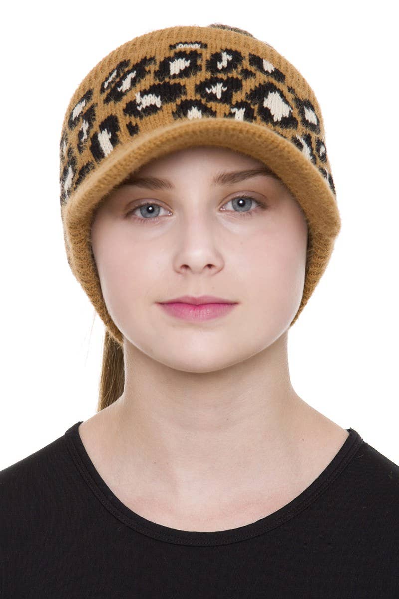 Leopard Detailed Ponytail Knitted Visor Hat