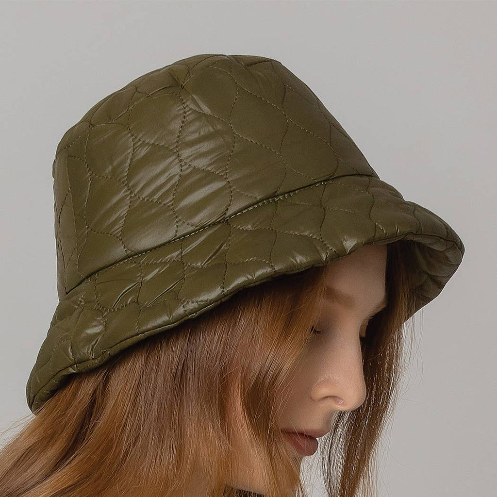 Women's Short Brim Wave Padded Lightweight Bucket Hat