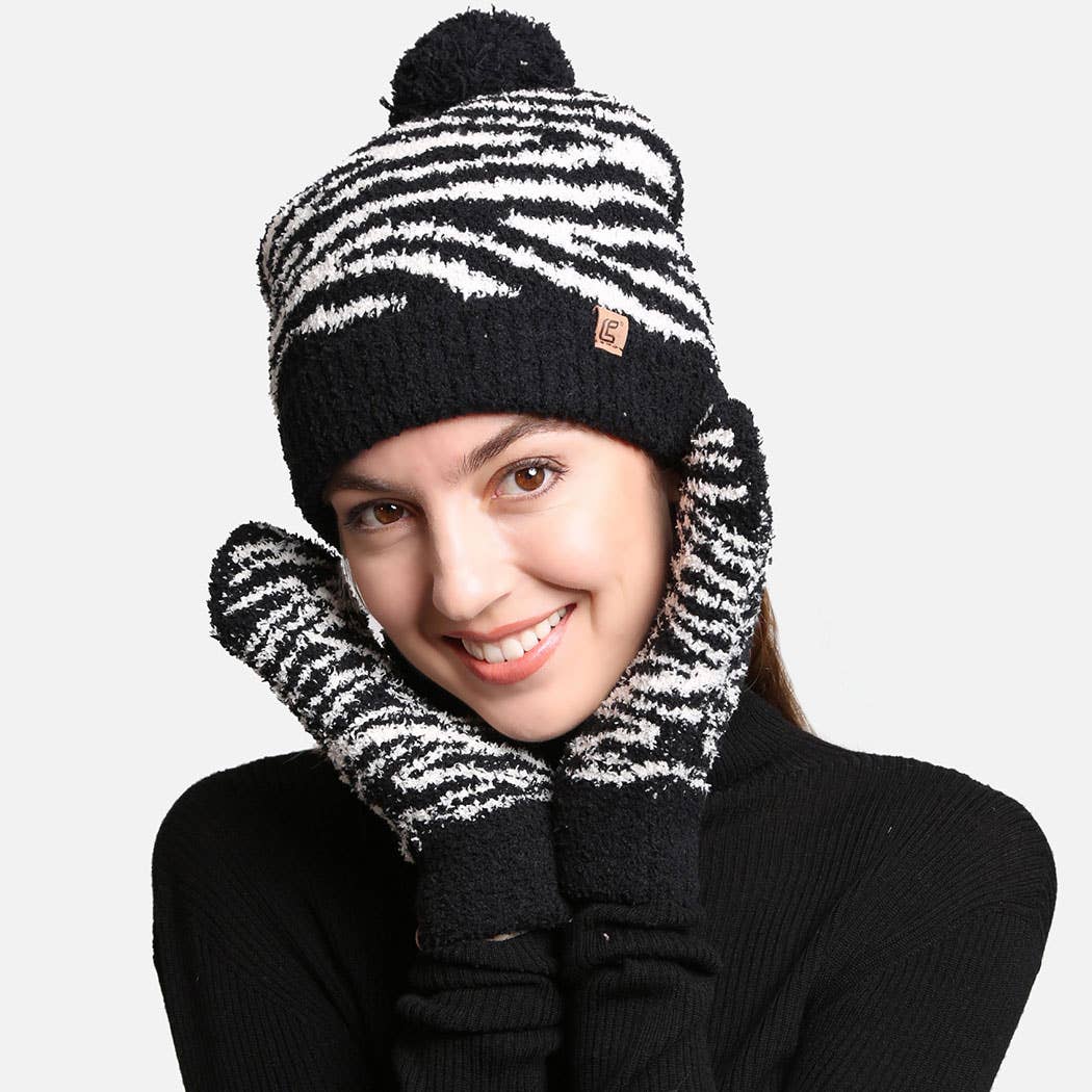Zebra Print Luxury Soft Beanie w Pom Pom