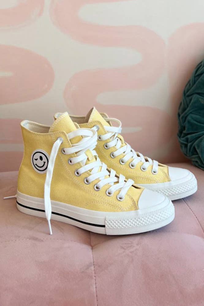 HATTIE Smile Patch High Top Canvas Sneakers Casual Lace Up S