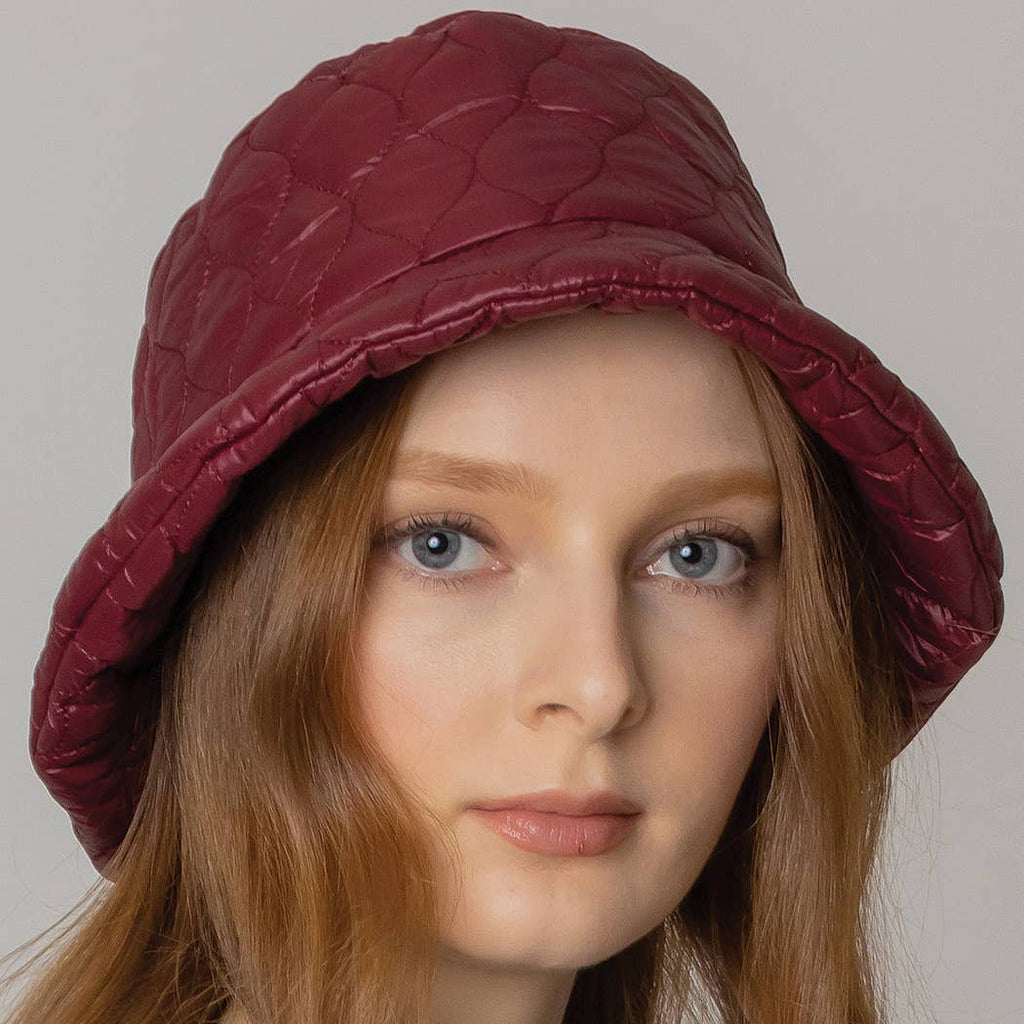 Women's Short Brim Wave Padded Lightweight Bucket Hat
