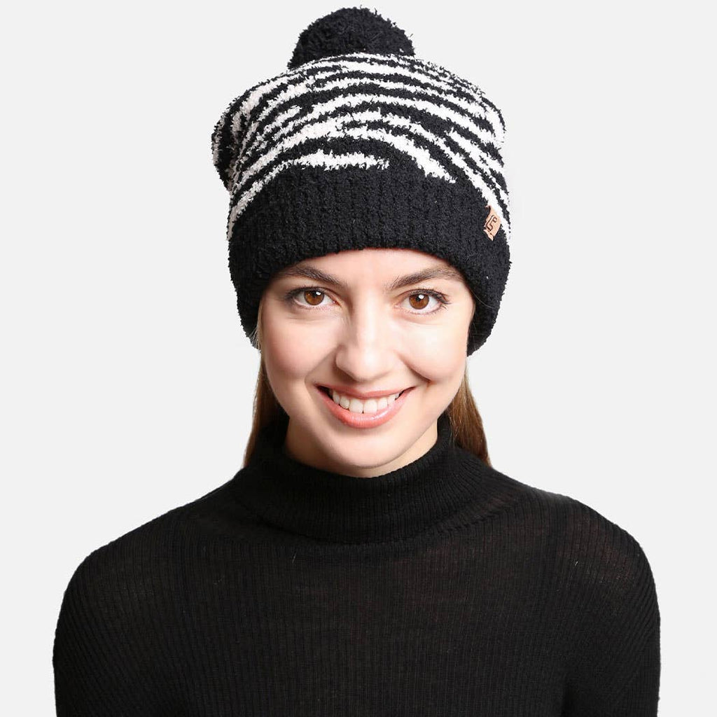 Zebra Print Luxury Soft Beanie w Pom Pom