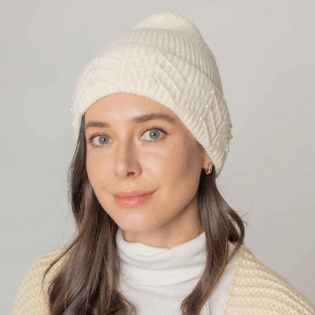 Women's Solid Color Peal Knitted Beanie Hat