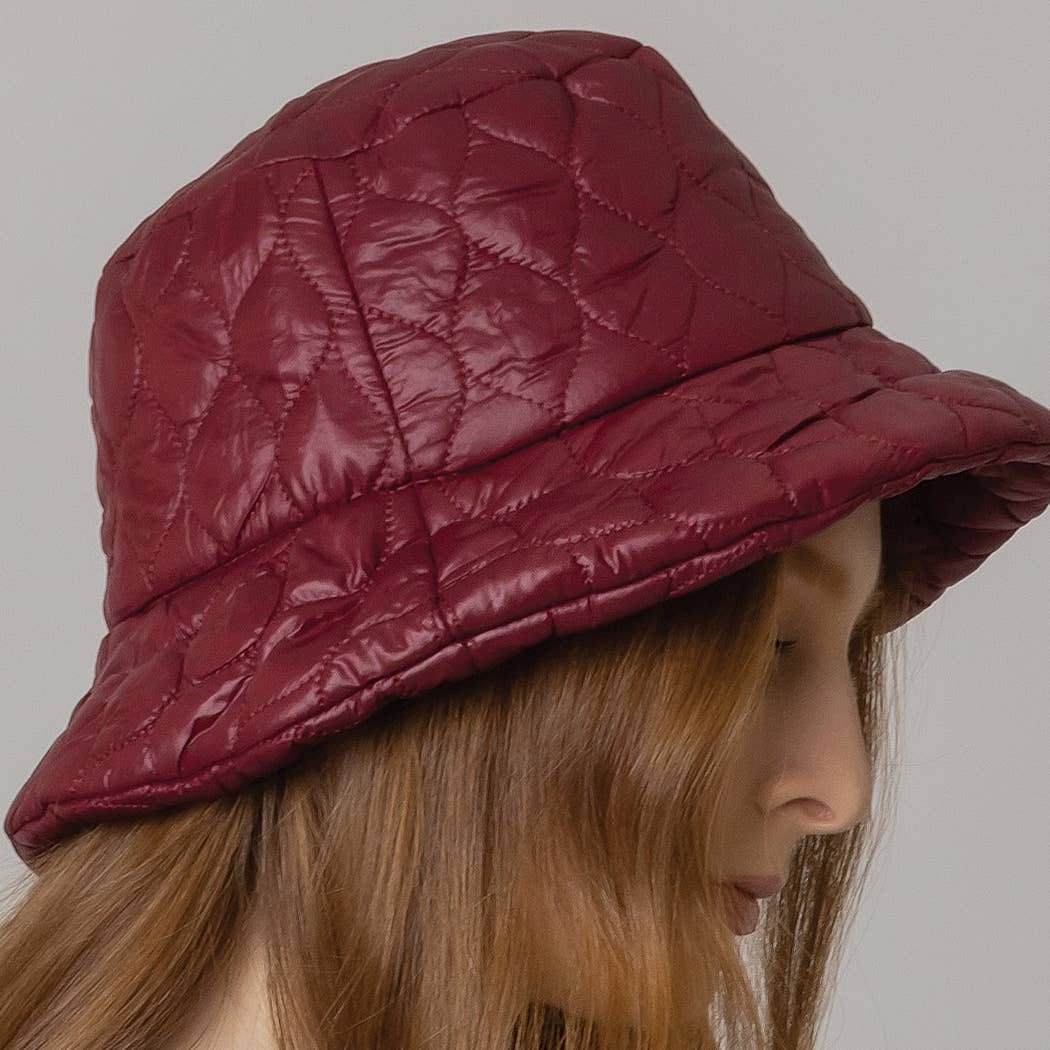 Women's Short Brim Wave Padded Lightweight Bucket Hat